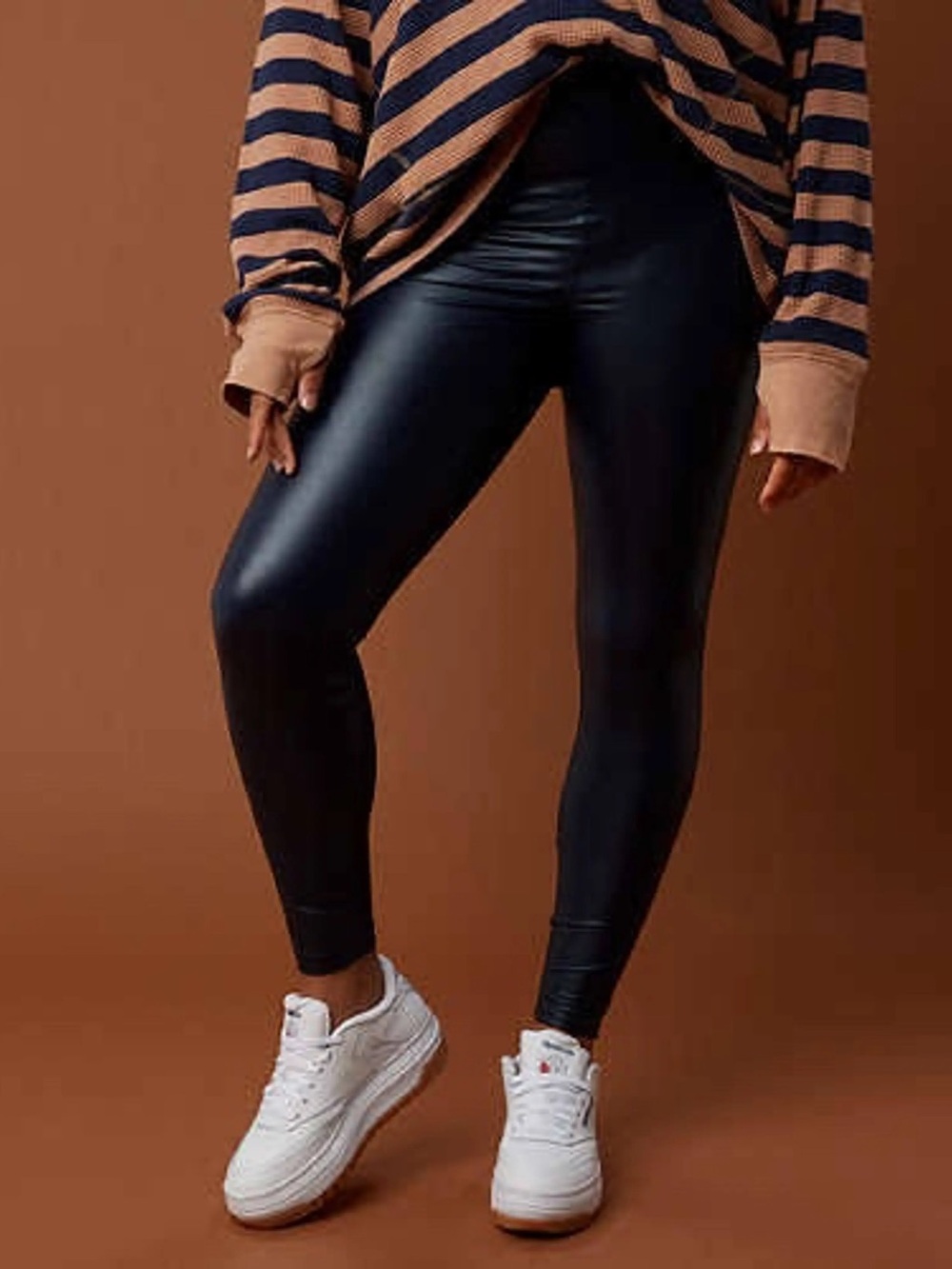 Offline by aerie Black Faux Luxe Leather Leggings Size Medium Long